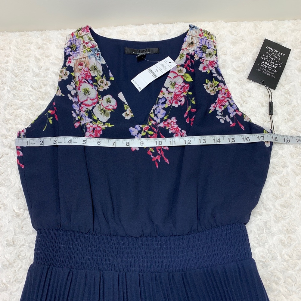 White House Black Market Navy Floral Smocked Pleated Midi Dress Sz 6 - Picture 15 of 16